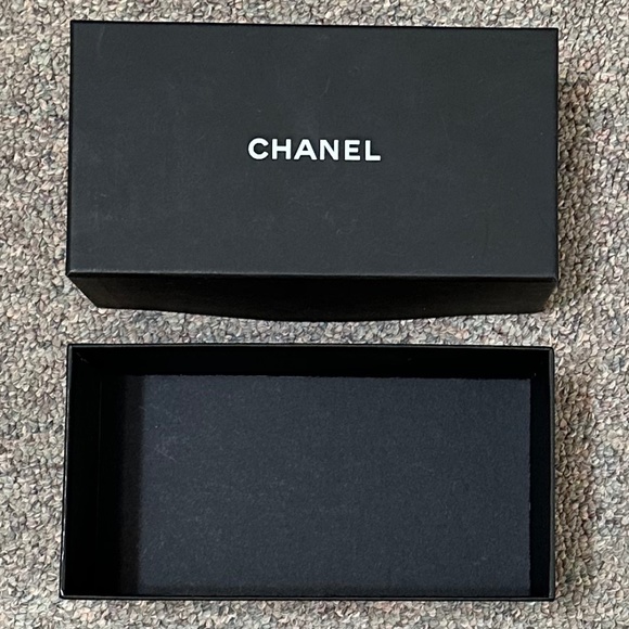 Chanel Box - Picture 7 of 7